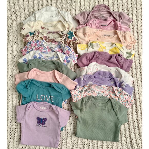 (18) Girls Short Sleeve Onesies Bodysuits Newborn and 0-3 Months Bundle - Picture 1 of 3